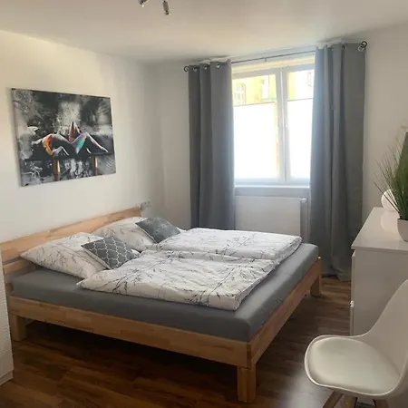 Grosse Moderne Ferienwohnung, Zentrale Ruhige Lage Kassel
