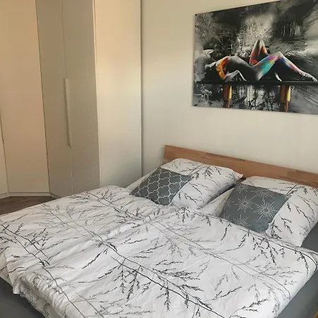 Grosse Moderne Ferienwohnung, Zentrale Ruhige Lage Kassel